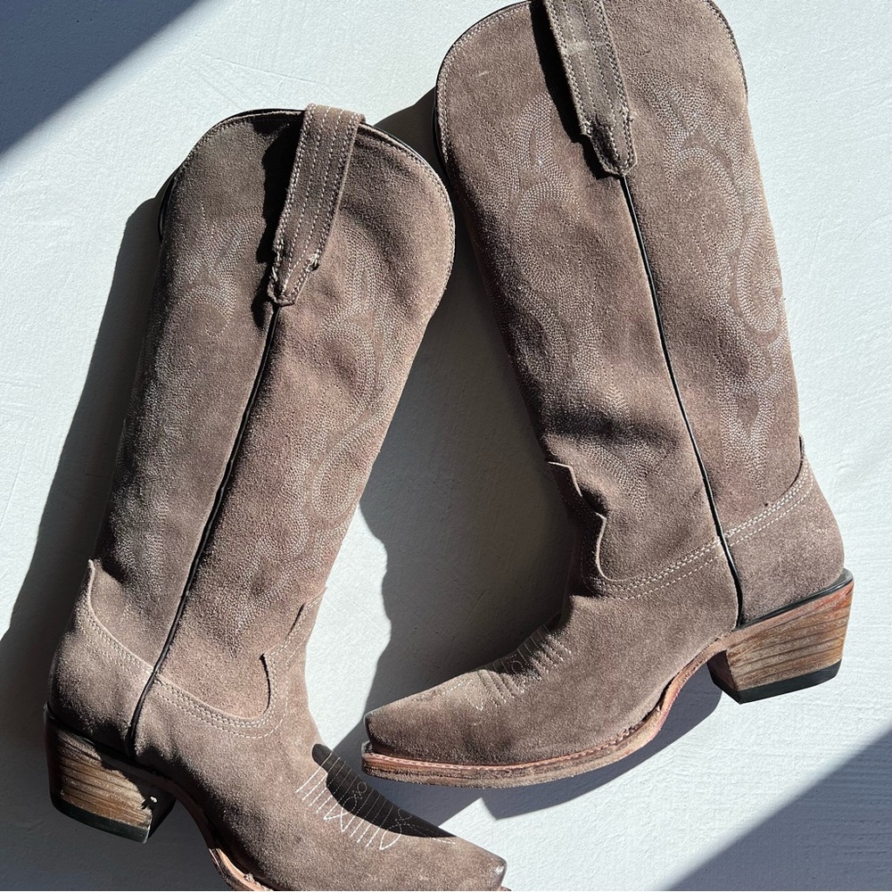 Freebird Woodland boots in Grey Suede - Picture 6 of 7